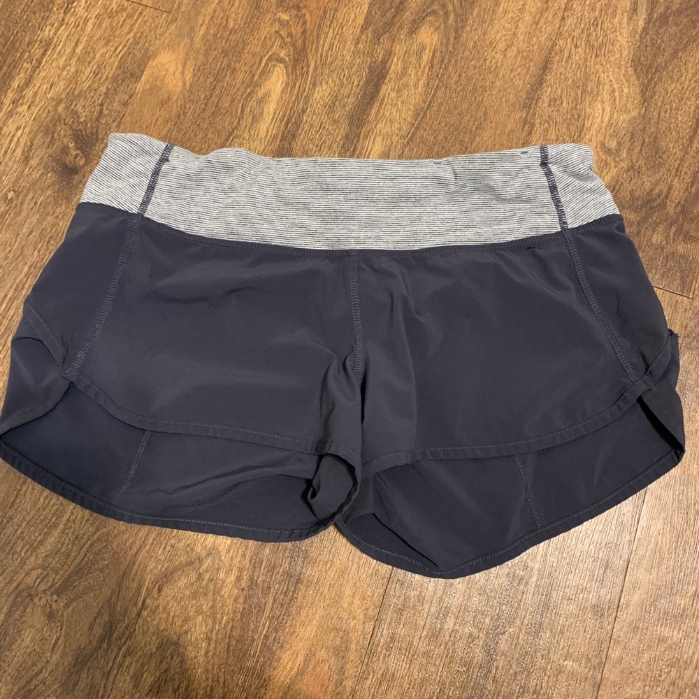 Lululemon Grey Speed Short Size 6 2”